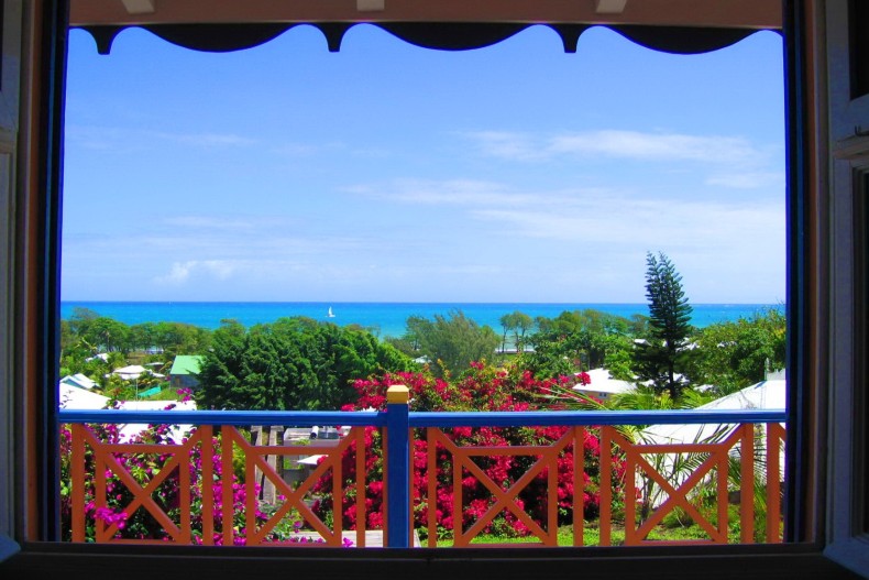 Villa Ti-Jimo 18177_cuisine FENËTRE.jpg